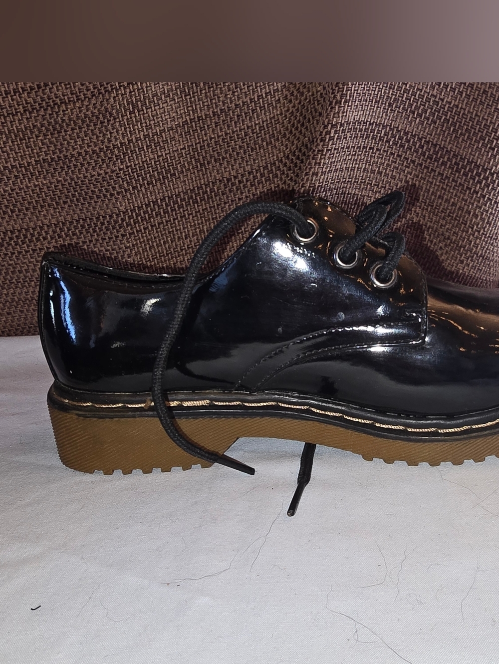 Women’s Black Patent Lace-Up Flats - Classic Glossy Loafers
